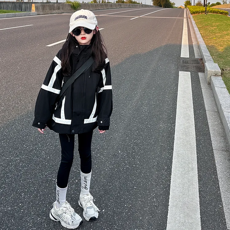 女童冲锋衣三合一可拆卸秋季2024新款女孩防风外套儿童秋装登山服