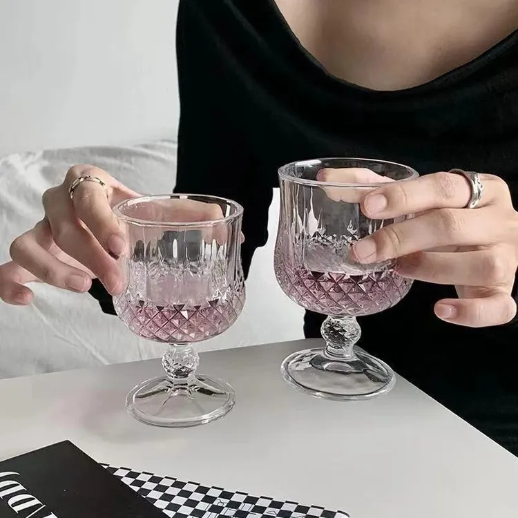钻石浮雕玻璃杯ins风复古高颜值甜果酒饮料杯鸡尾酒杯高脚红酒杯