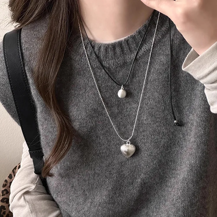 铜合金项链 银色拉丝爱心吊坠项链女秋冬轻奢小众气质毛衣链配饰