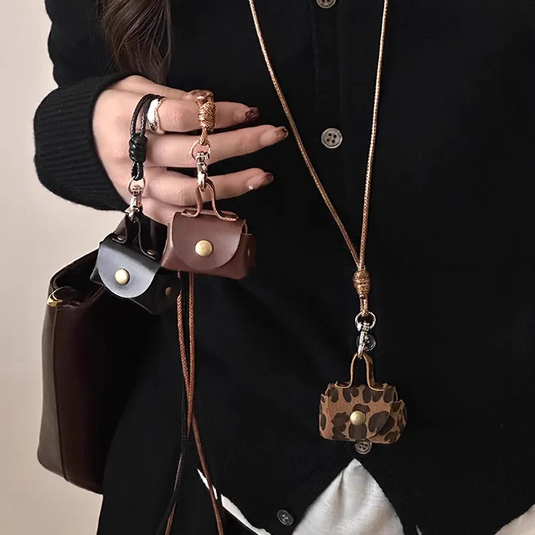铜皮质项链 豹纹小巧零钱包项链女耳机套秋冬毛衣链收纳包包配饰 