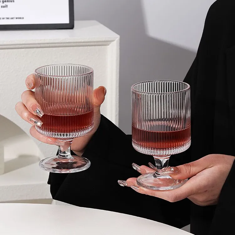 四只装ins网红高颜值竖纹玻璃洋酒杯子果汁饮料甜品北欧轻奢