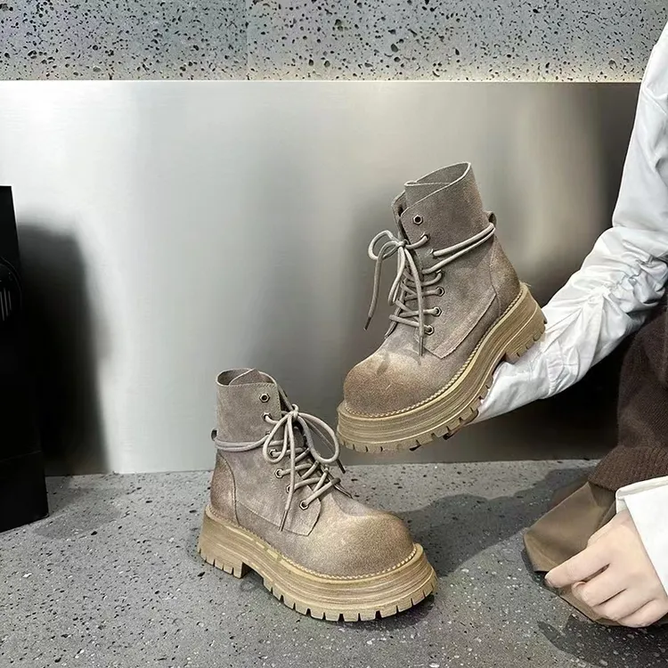 欧货磨砂真皮马丁靴2024年新款翻领机车靴大黄靴两穿女鞋潮流百搭