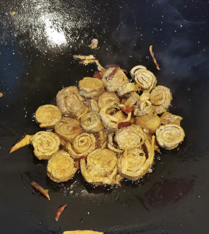 湖北随州广水府河特产霉千张卷臭千张卷下饭菜千张卷包邮