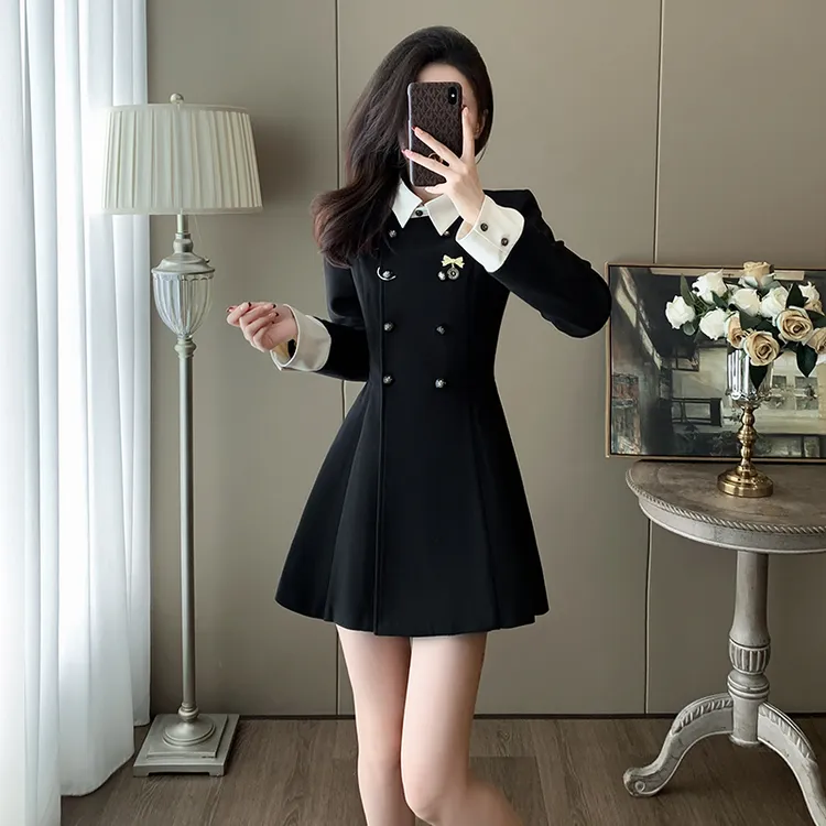 秋季长袖御姐洋气减龄赫本风裙子女小众设计百褶西装连衣裙高级感