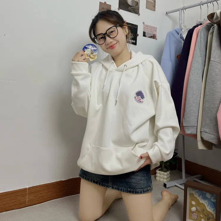 韩版贝壳刺绣连帽加绒加厚卫衣