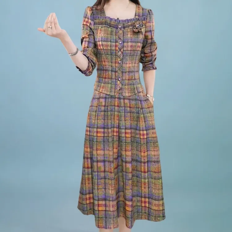 2025秋季新款复古格子套装裙女气质显瘦方领收腰上衣半身裙两件套