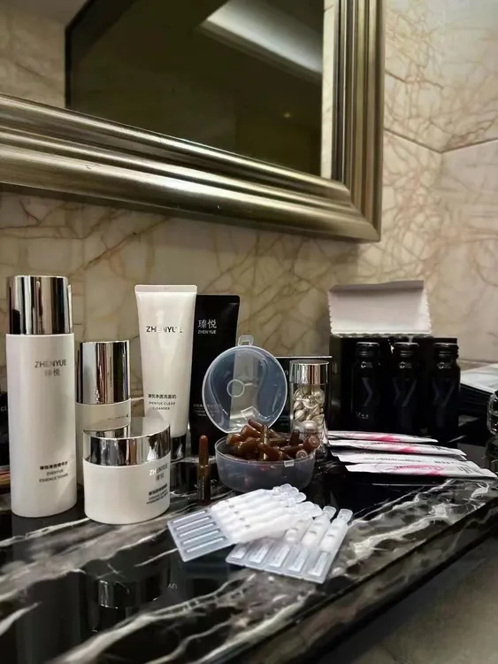 所有产品都在这选项里 点开链接(次抛 安瓶 定肤霜 洗面奶水乳)