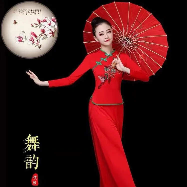 古舞演出服女逸广场舞新款套装2026新款中老年秧歌服伞舞服装