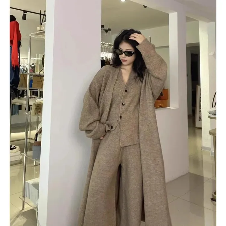 初冬女装高级感针织套装女慵懒感老钱风复古极简气质超好看三件套