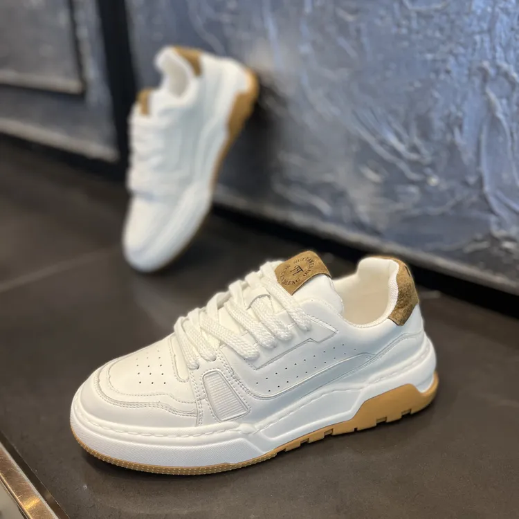 男鞋春季新款时尚休闲百搭潮鞋轻便舒适低帮系带男士小白鞋运动鞋