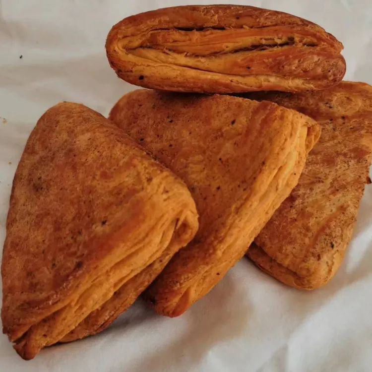 稷山麻辣饼子山西运城特产油酥火烧烙饼泡馍手抓饼辣烧饼特色家乡