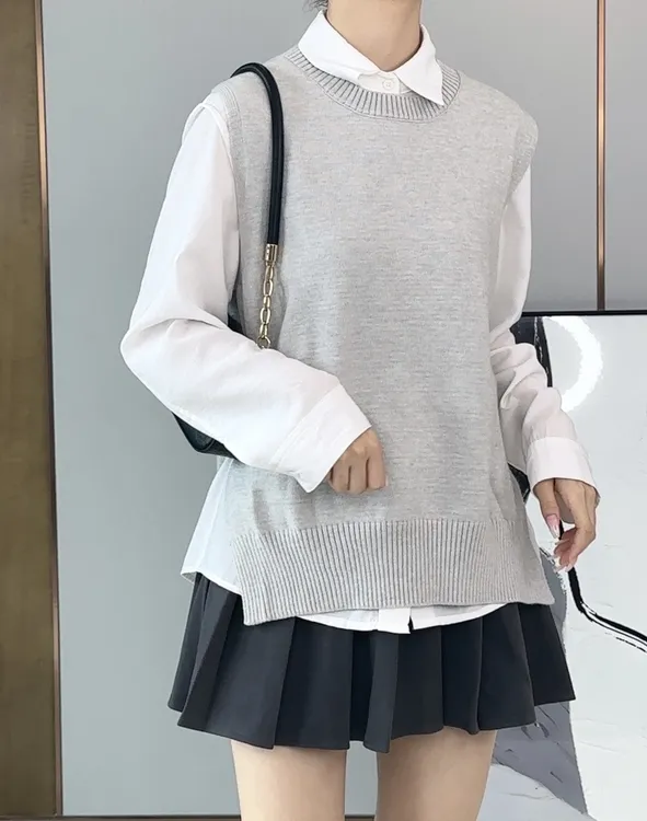 圆领休闲外穿针织衫马甲宽松时尚百搭针织衫春秋学院风洋气