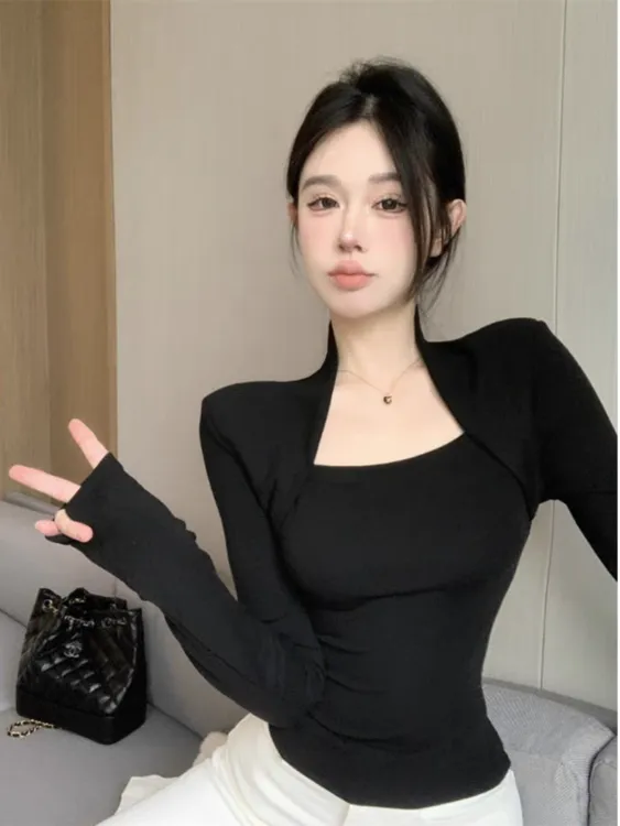 秋冬法式独特别致甜辣妹锁骨正肩短款上衣设计感修身打底衫女内搭
