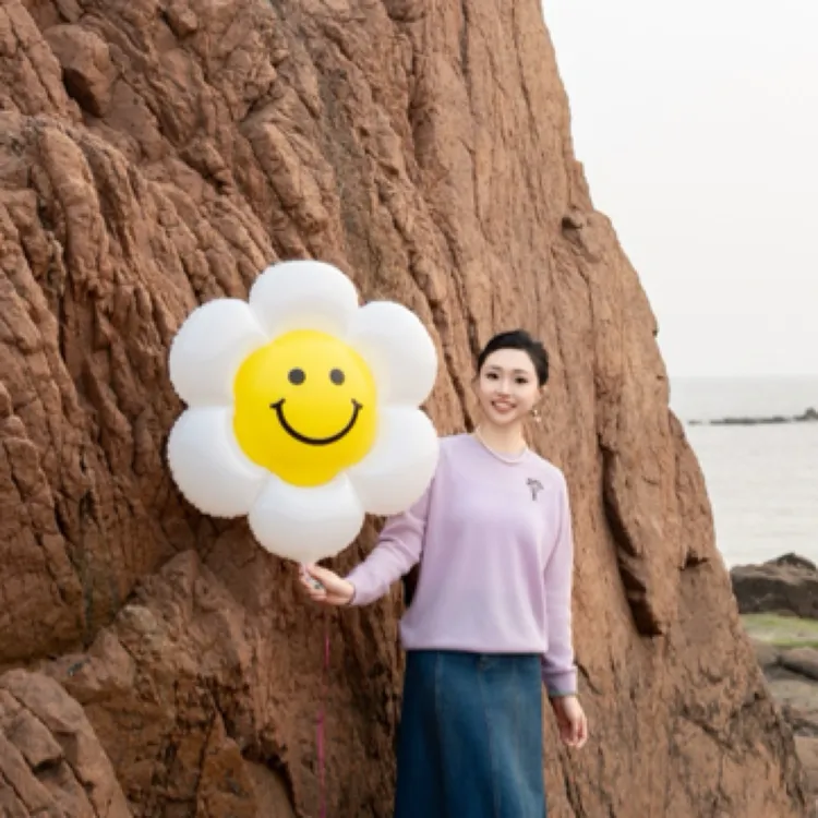 手工刺绣淡紫色圆领保暖羊绒衫百搭简约舒适宽松纯色秋冬女士