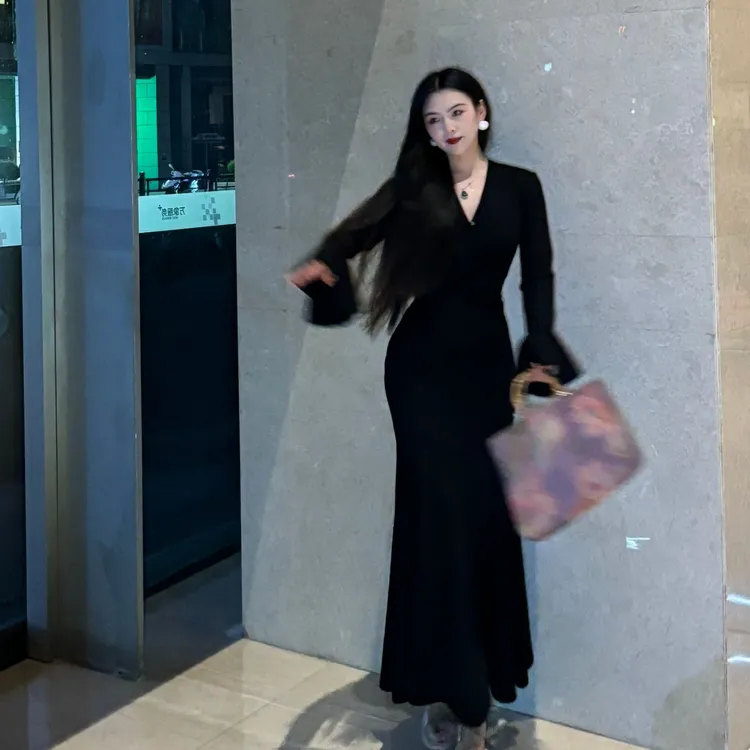 LHMknk1画报夫人原创自制弹力西装鱼尾步步生莲V领连衣裙杀手之花