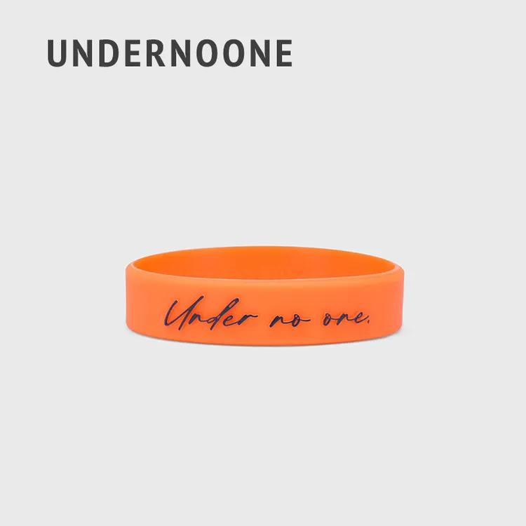 UNDER NO ONE 立体LOGO亲肤硅胶运动腕带情侣篮球手环舒适