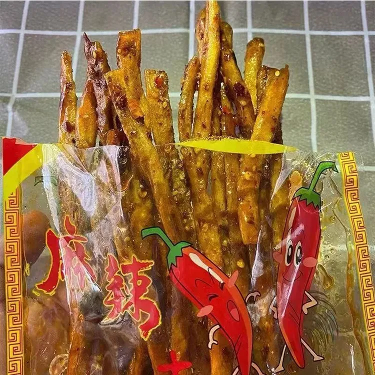 云南儿时怀旧小鸡肠辣条辣片下饭菜118克大包麻辣面筋小零食开胃