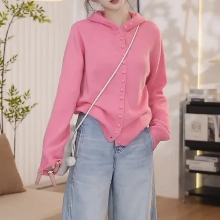 【秋色撩人】2024秋冬新款时尚休闲单排扣长袖针织连帽毛衣女