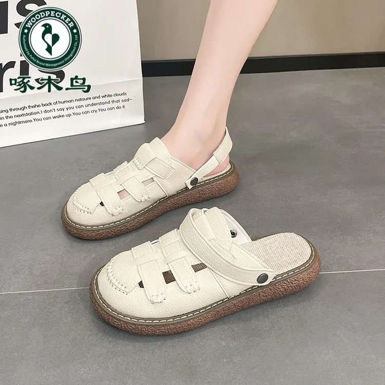 啄木鸟包头凉鞋女款2025年夏季新款两穿半拖鞋平底孕妇镂空沙滩鞋