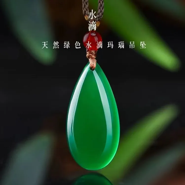 新款玛瑙气质水滴吊坠 纯天然玉髓水滴锁骨链立体水滴吊坠经典