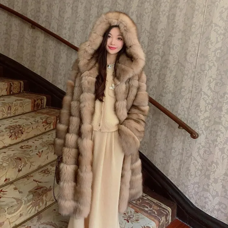 【古董感】2025冬季新款贵妇名暖连帽时尚大衣保暖中长款宽松气质女