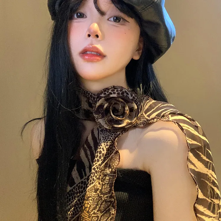 美式复古豹纹玫瑰花丝巾女千玺辣妹风脖子配饰y2k长条系脖潮