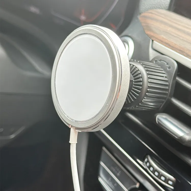 适用25W苹果MagSafe磁吸车载支架充电器手机出风口架固定器背夹