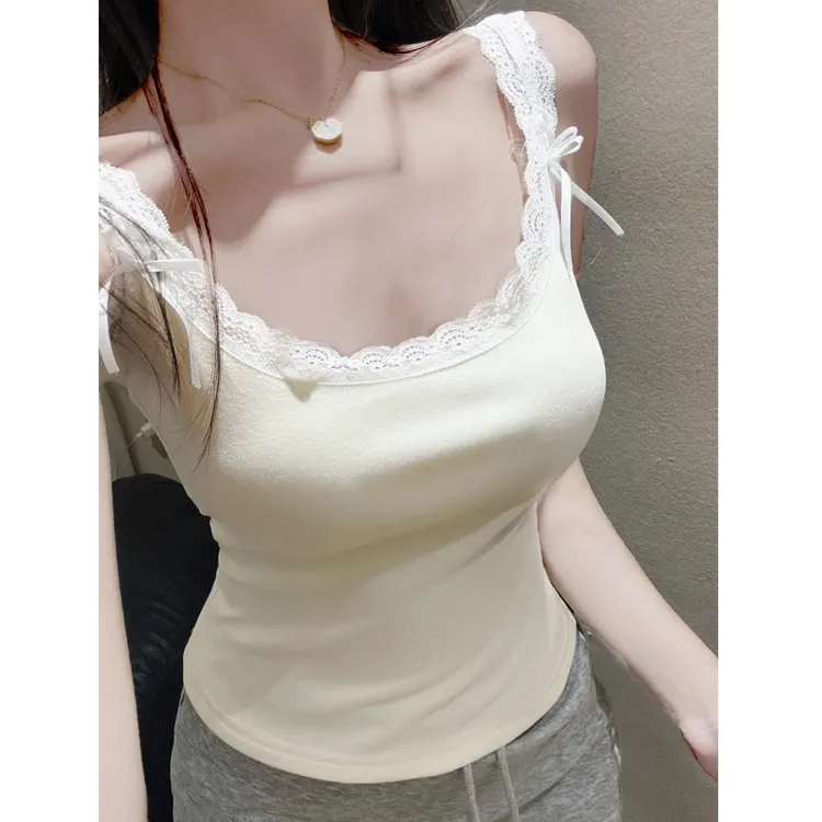 纯欲蕾丝吊带背心女秋冬2025新款无袖白色遮副乳内搭打底美背上衣