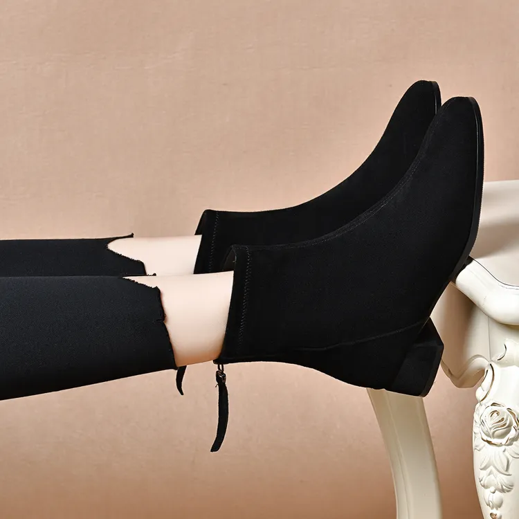 羊皮小短靴瘦瘦靴女2024年秋冬新款裸靴粗跟圆头绒面真皮磨砂单靴