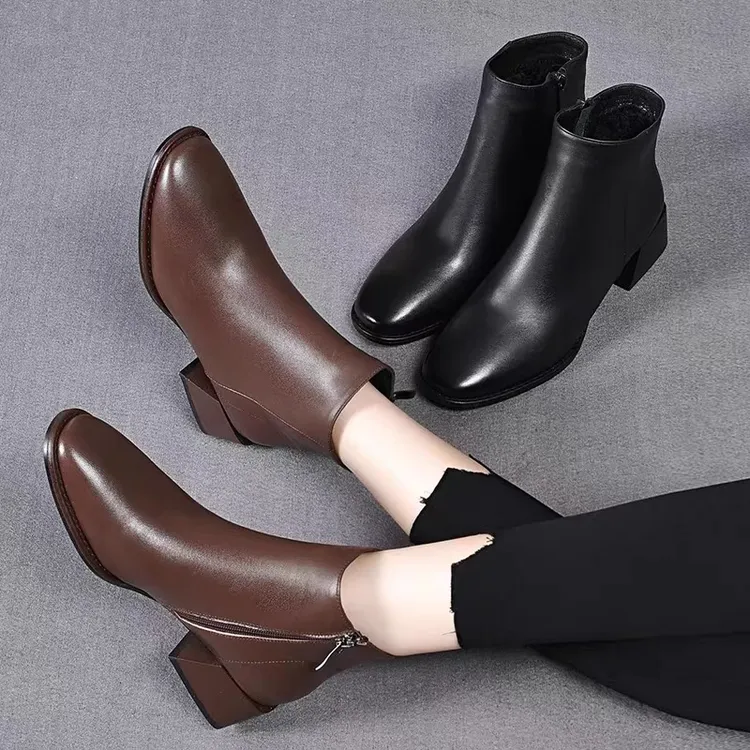 2025新款牛皮小短靴女软皮粗跟真皮方头切尔西靴百搭裸靴春秋单靴