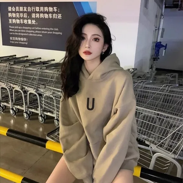 奶茶色加绒连帽卫衣女秋冬中长款遮屁股宽松oversize上衣加厚ins