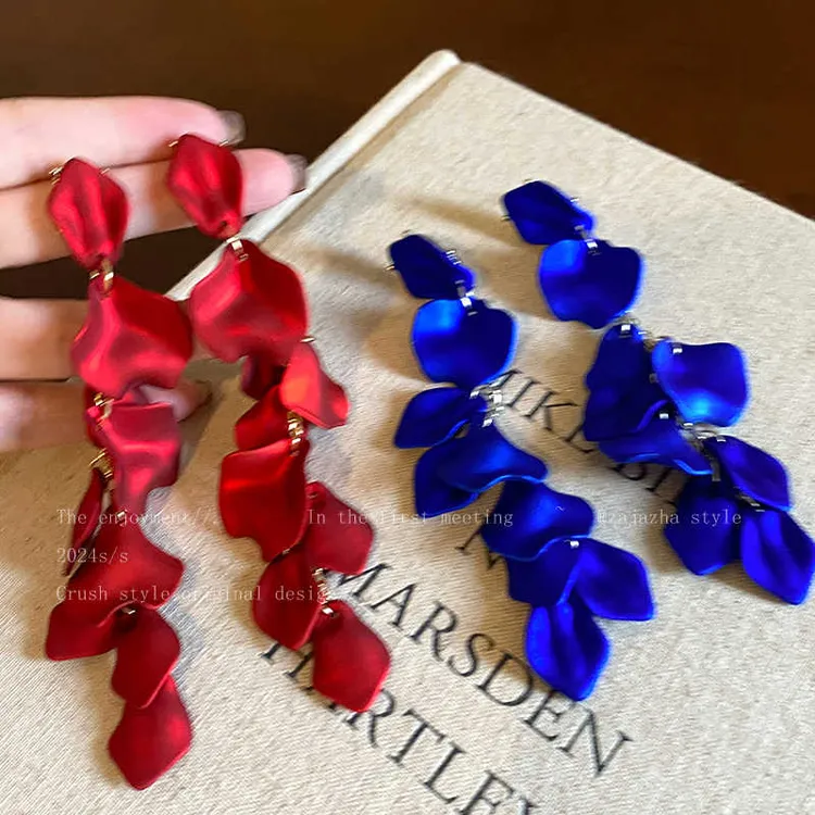铜合金树脂耳饰 玫瑰花瓣流苏耳坠复古高级感耳环夸张氛围感耳饰