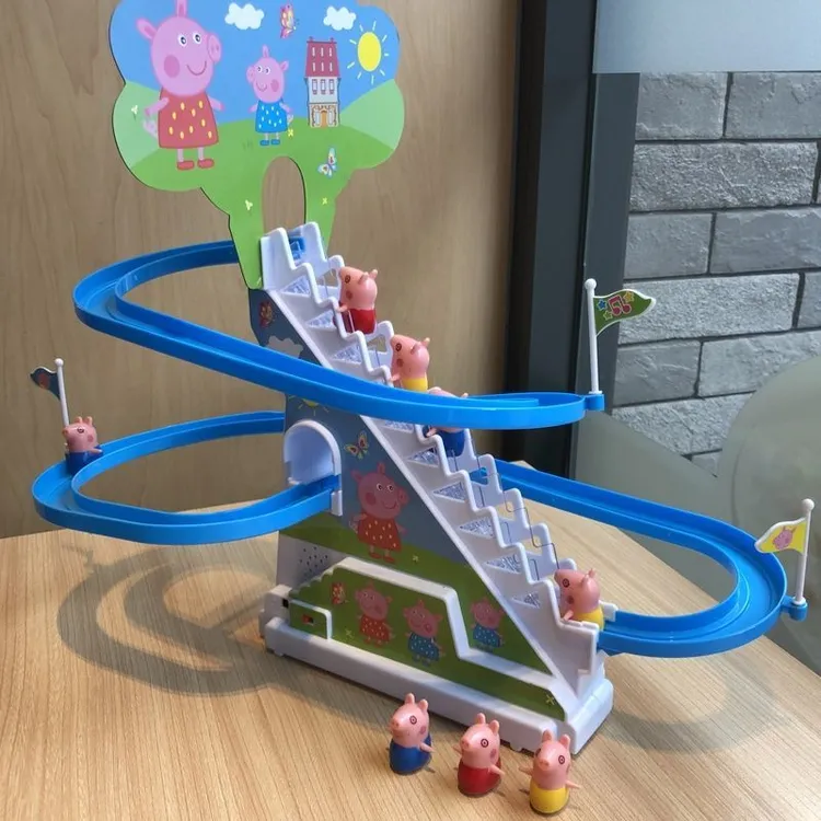 小萌猪爬楼梯电动轨道玩具佩奇小猪滑滑梯宝宝1-3岁婴儿抬头训练