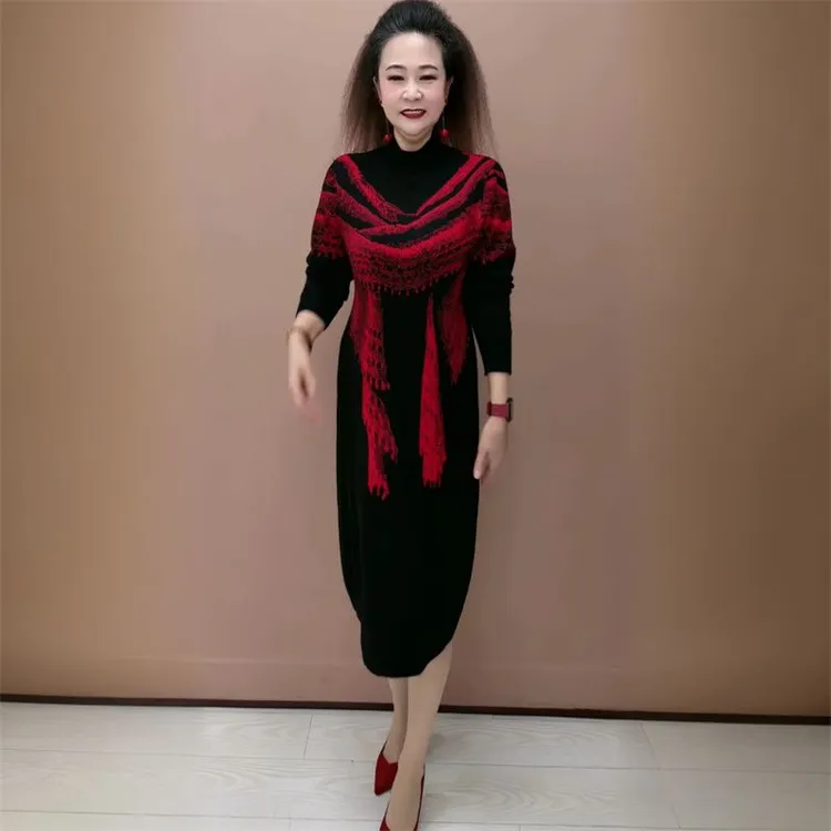 2024新款中年妈妈针织连衣裙宽松大码高端长款过膝打底毛衣裙