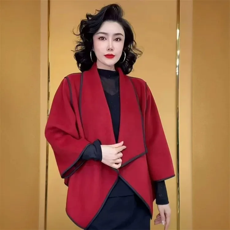 秋冬新款时尚百搭气质宽松显瘦短款双面呢蝙蝠袖披肩大码休闲外套