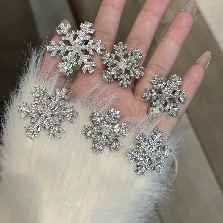 冬日少女甜美雪花精致发夹圣诞清冷贵气闪钻可爱边夹饰品星星头饰