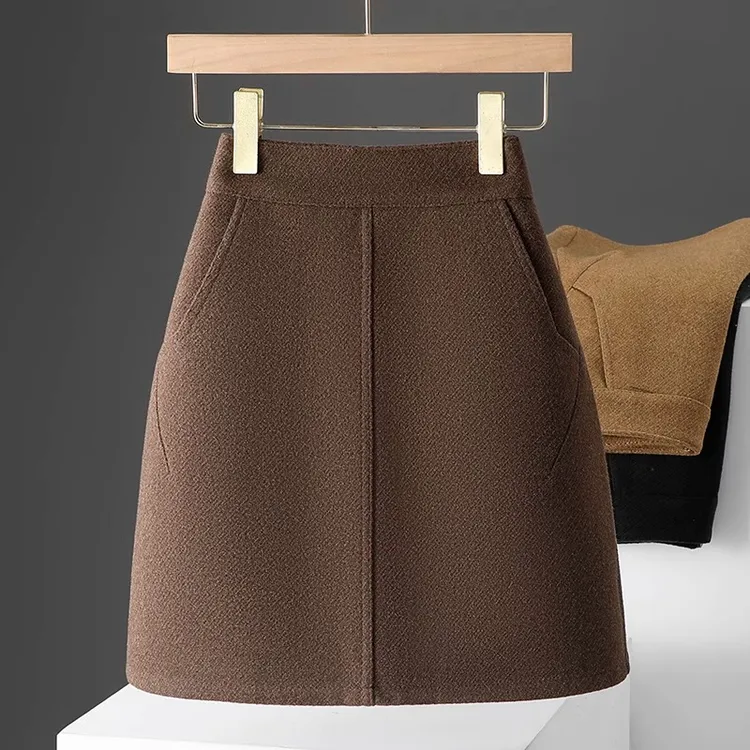复古美拉德咖色半身裙女2024冬季毛呢包臀裙高腰显瘦a字短裙加厚