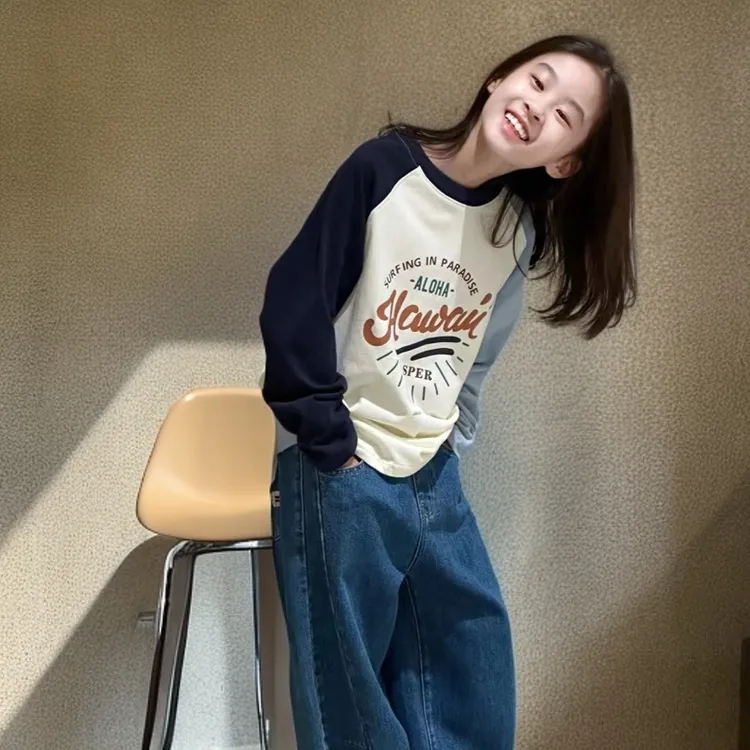 儿童潮牌男女童字母长袖T恤秋款宽版圆领拼色插肩袖上衣打底衫