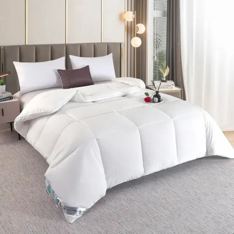 顺曹云柔被 星级酒店民宿保暖纤维被芯纯色丝绒
