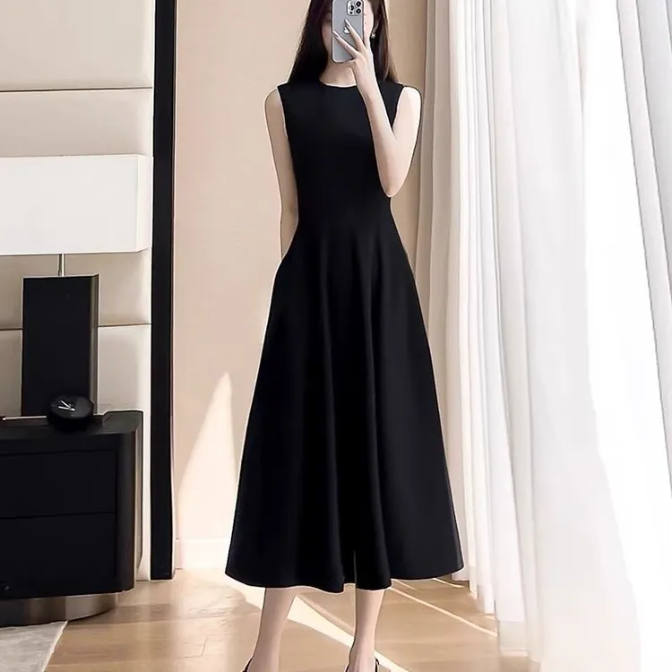 法式黑色无袖连衣裙女夏季2024年新款圆领气质显瘦a字小黑裙子女