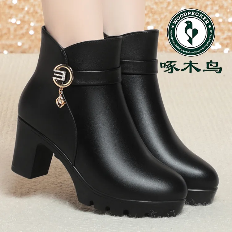 啄木鸟妈妈短靴秋冬新款棉鞋防水台粗跟短筒女靴子加绒皮鞋时装靴