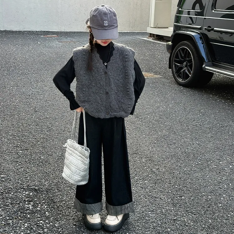 女童春秋款毛衣马甲开衫套装中大童儿童装秋装潮酷韩系穿搭三件套