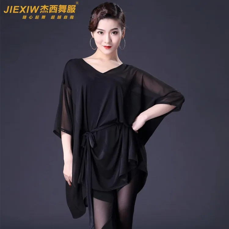拉丁舞服女成人训练上衣新款宽松舞蹈训练服练习中长款上衣蝙蝠袖