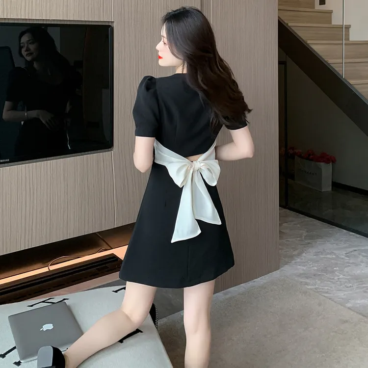 TW方领连衣裙子女装夏装2024年新款蝴蝶结后背系带泡泡袖裙子6801