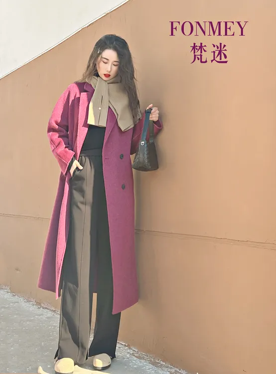FONMEY 梵迷露梅紫大衣
