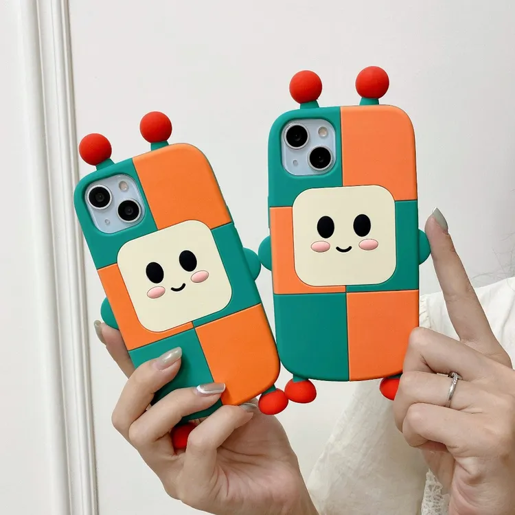 适用iPhone15promax立体软壳卡通可爱机器人创意防摔软硅胶手机壳