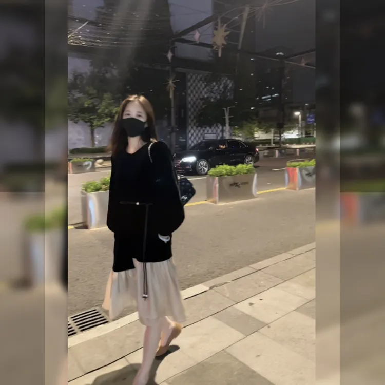 小个子新款丝绒拼接假两件连衣裙显瘦时尚法式收腰小黑裙091