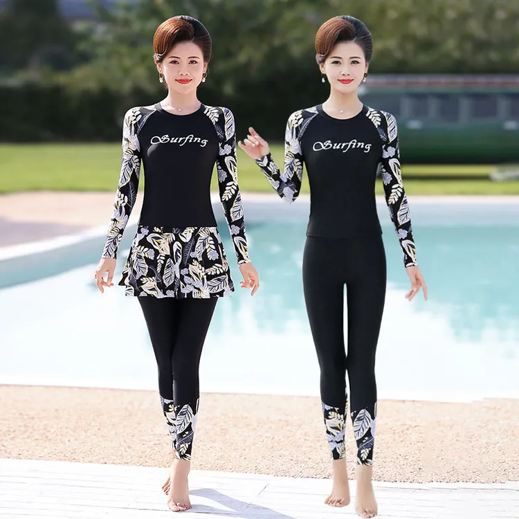 妈妈泳衣女士泡温泉2025新款中老年显瘦遮肚连体裙式保守大码泳装