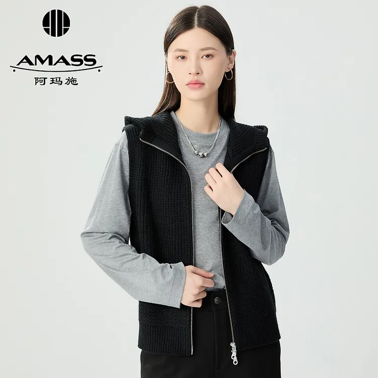阿玛施AMASS秋冬新款绵羊毛减龄感连帽拉链针织马甲外套女5499273