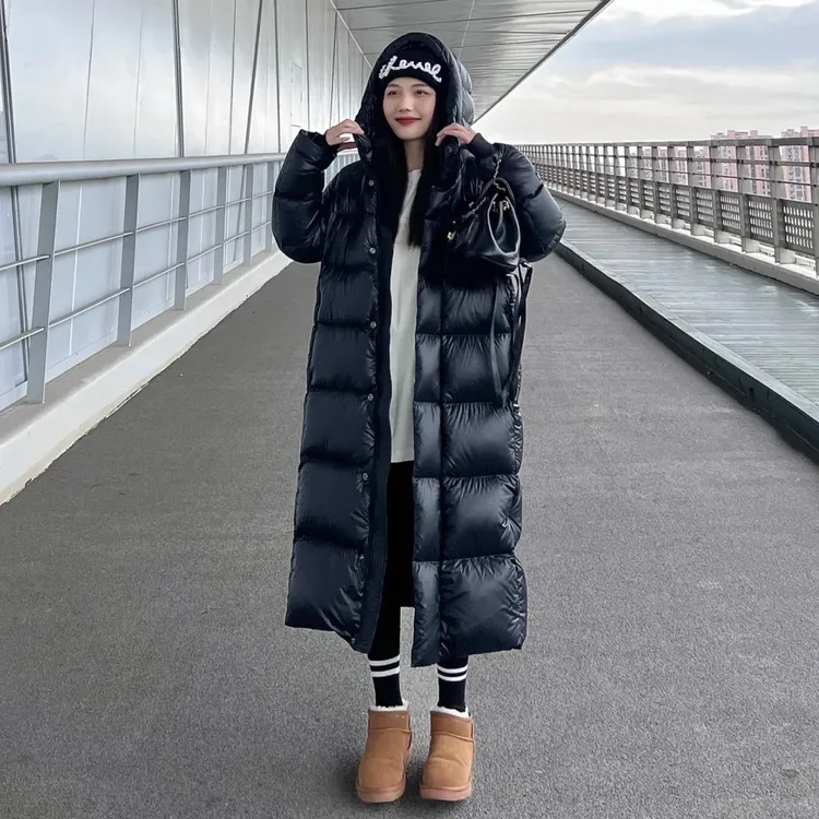 黑金长款羽绒服冬季轻盈保暖情侣款纯色简约舒适时尚柔软防风